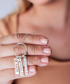 Colar personalizado plaquinhas